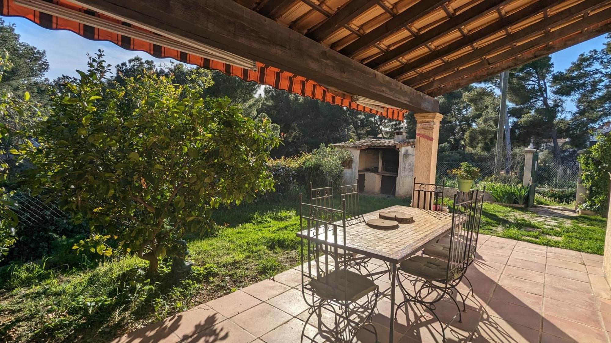Maisonnette Kalis Calme Avec Climatisation Parking Jardin Cadre Campagne Plages A Pieds باندول المظهر الخارجي الصورة